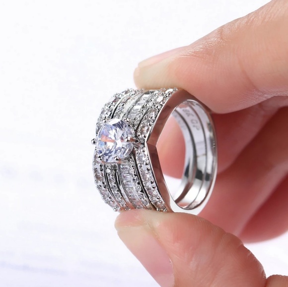 18k White Gold 3 Piece Ring Set 7mm AAA CZ - Picture 2 of 6